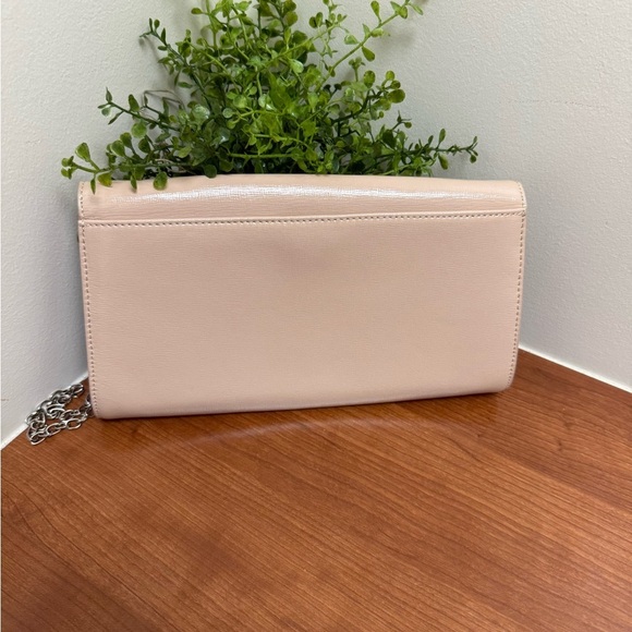 Halogen Tan Crossbody Clutch With Silver Chain EUC - Picture 2 of 12